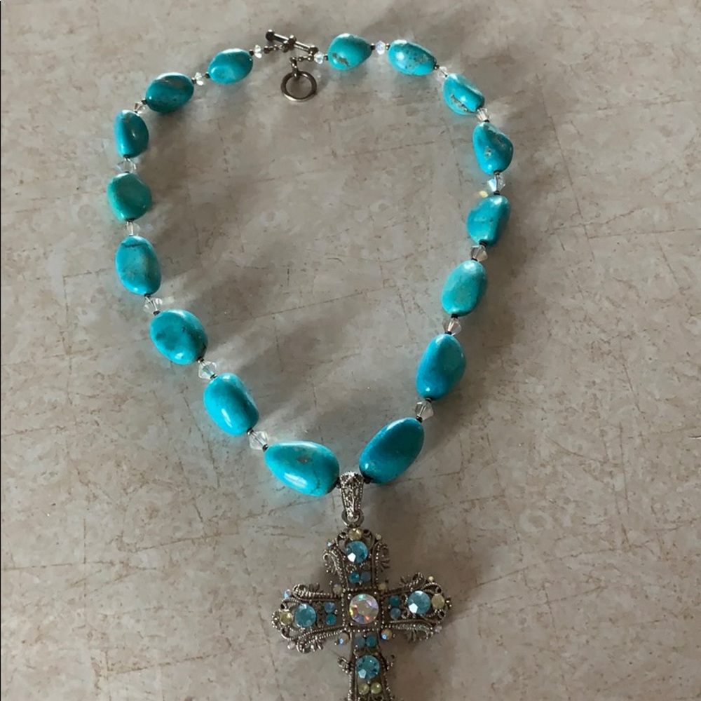 Ladies turquoise cross necklace - Picture 3 of 4